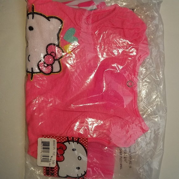 Hello Kitty Baby Girl 2 Piece Top Bike Shorts Set Outfit Size 3-6 MO NWT - Picture 2 of 6